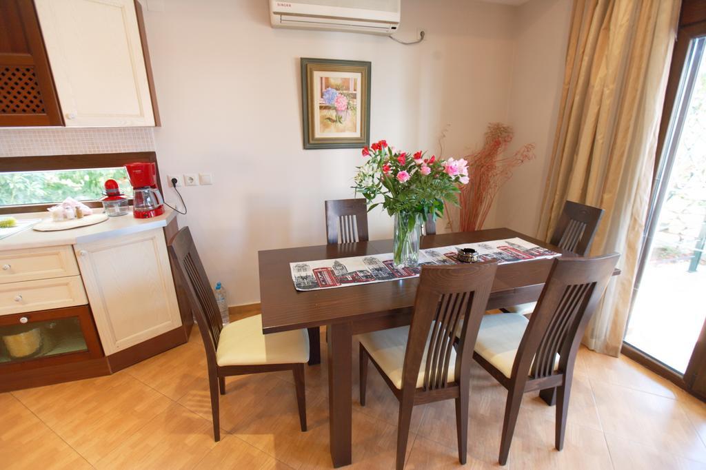 Panorama Apartments Plomari Pokoj fotografie
